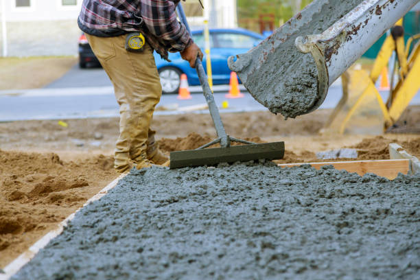 Best Residential Concrete Services  in Lindenhurst, IL
